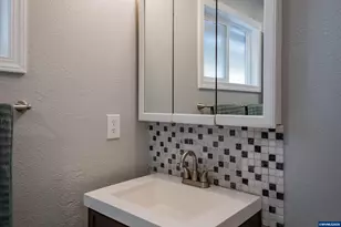 1321 Rock Creek Dr S, Salem, OR 97306 - Photo 24