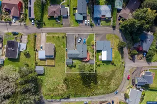 1636 SE Oar Dr, Lincoln City, OR 97367 - Photo 14
