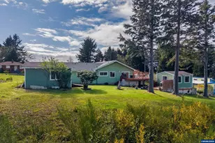 1636 SE Oar Dr, Lincoln City, OR 97367 - Photo 6