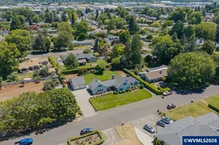 2715 Park Ter SW, Albany, OR 97321 - Photo 2