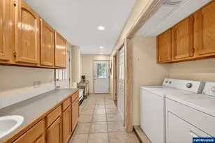 6723 Rippling Brook Dr SE, Salem, OR 97317 - Photo 14