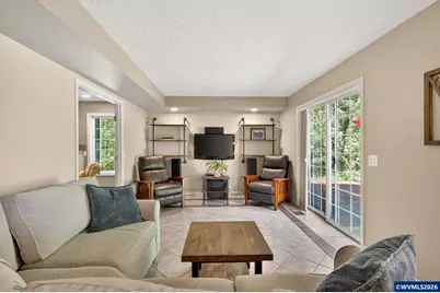 6723 Rippling Brook Dr SE, Salem, OR 97317 - Photo 10