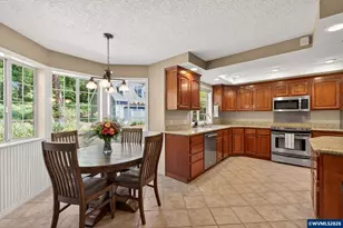 6723 Rippling Brook Dr SE, Salem, OR 97317 - Photo 14