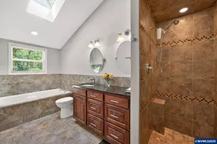 6723 Rippling Brook Dr SE, Salem, OR 97317 - Photo 16