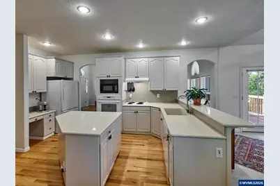 238 Rock St, Silverton, OR 97381 - Photo 10