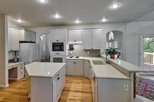 238 Rock St, Silverton, OR 97381 - Photo 10