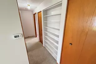 1387 Hampton Way, Woodburn, OR 97071 - Photo 8