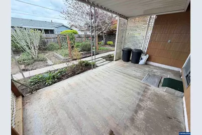 1387 Hampton Wy, Woodburn, OR 97071 - Photo 12