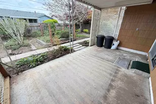 1387 Hampton Way, Woodburn, OR 97071 - Photo 12