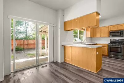 1678 S 7th St, Independence, OR 97351 - Photo 12