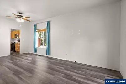 1678 S 7th St, Independence, OR 97351 - Photo 6