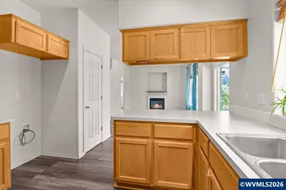 1678 S 7th St, Independence, OR 97351 - Photo 10