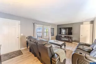 4364 Bren Lp NE, Salem, OR 97305 - Photo 6