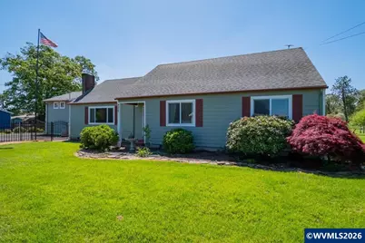 425 Crowfoot Rd, Lebanon, OR 97355 - Photo 2