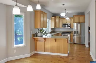 1357 Kitsap Ct NW, Salem, OR 97304 - Photo 8