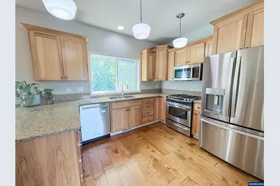 1357 Kitsap Ct NW, Salem, OR 97304 - Photo 10
