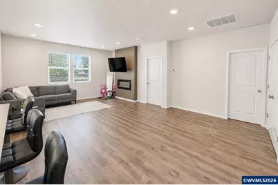 966 Sparrow St, Woodburn, OR 97071 - Photo 4