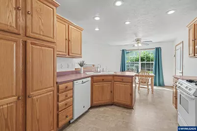 740 SE Lacey St, Sheridan, OR 97378 - Photo 14