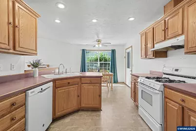 740 SE Lacey St, Sheridan, OR 97378 - Photo 16