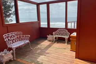 1923 NW Harbor Ave, Lincoln City, OR 97367 - Photo 20