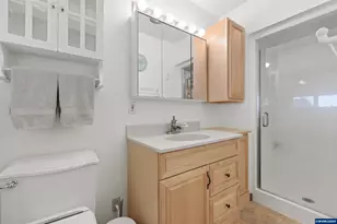 34207 Pennington Ln, Lebanon, OR 97355 - Photo 22
