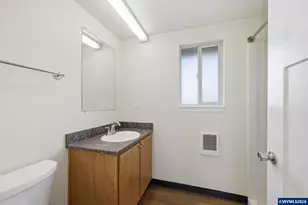 3659 W 18th Ave, Eugene, OR 97402 - Photo 10
