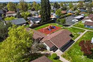 3659 W 18th Ave, Eugene, OR 97402 - Photo 48