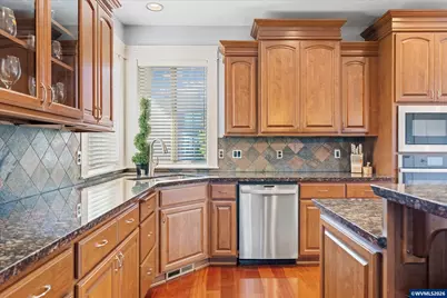 2114 Mousebird Av NW, Salem, OR 97304 - Photo 14