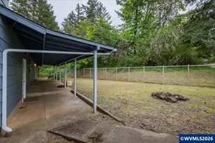 38113 Golden Valley Dr, Lebanon, OR 97355 - Photo 10