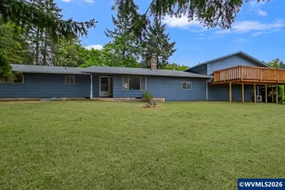 38113 Golden Valley Dr, Lebanon, OR 97355 - Photo 2