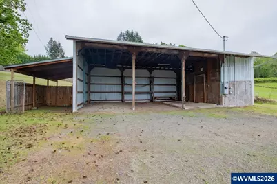 38113 Golden Valley Dr, Lebanon, OR 97355 - Photo 6