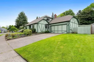 17920 NW Tillamook Dr, Portland, OR 97229 - Photo 4