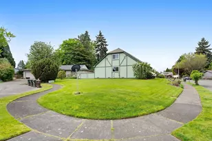 17920 NW Tillamook Dr, Portland, OR 97229 - Photo 44