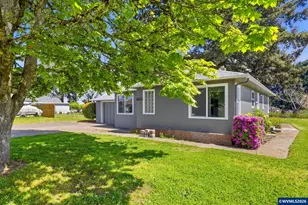 140 SE Fir Villa Rd, Dallas, OR 97338 - Photo 2