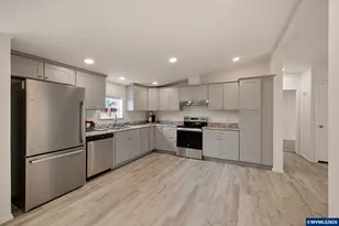 510 Kelm Pl, Lebanon, OR 97355 - Photo 18