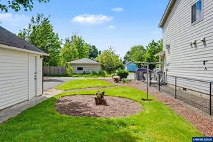 2160 Trade St SE, Salem, OR 97301 - Photo 38