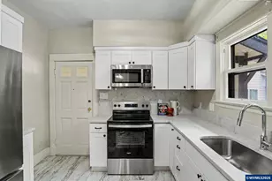 2160 Trade St SE, Salem, OR 97301 - Photo 18