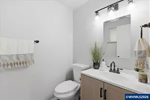 2585 Nautilus Ave NW, Salem, OR 97304 - Photo 16