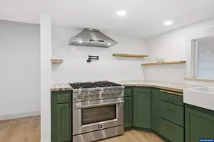 6975 NW Mountain View Dr, Corvallis, OR 97330 - Photo 14
