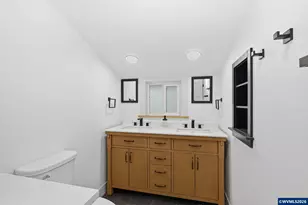 6975 NW Mountain View Dr, Corvallis, OR 97330 - Photo 32