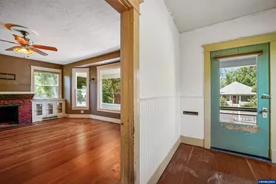 332 24th St NE, Salem, OR 97301 - Photo 8