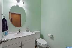 2516 Laura Vista Dr NW, Albany, OR 97321 - Photo 8