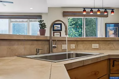 2516 Laura Vista Dr NW, Albany, OR 97321 - Photo 12