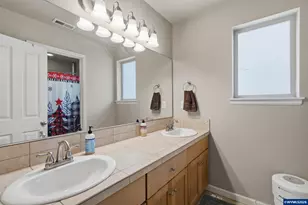2516 Laura Vista Dr NW, Albany, OR 97321 - Photo 22