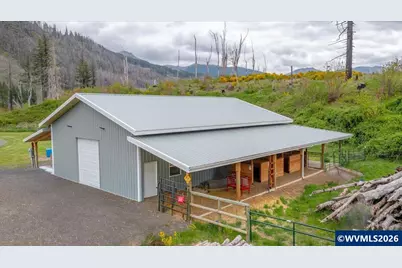 51725 Gates Bridge E, Gates, OR 97346 - Photo 6