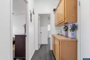 2151 Three Lakes Rd SE, Albany, OR 97322 - Photo 12