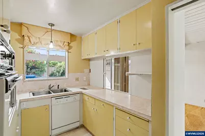 3383 Country Club Rd S, Salem, OR 97302 - Photo 22