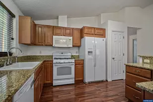 47280 Lyons Mill City Dr, Lyons, OR 97358 - Photo 14
