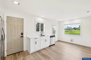 1405 Baker St NE, Salem, OR 97301 - Photo 14
