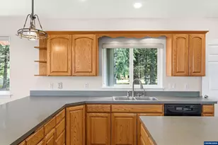 23495 Doane Creek Rd, Sheridan, OR 97378 - Photo 26